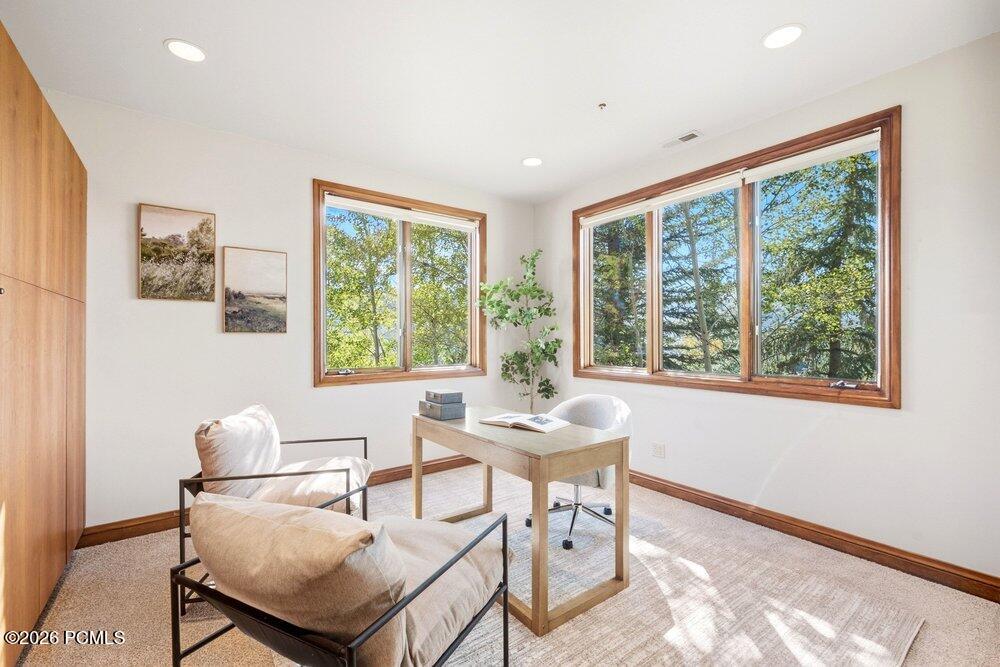 2555 Larkspur Drive
