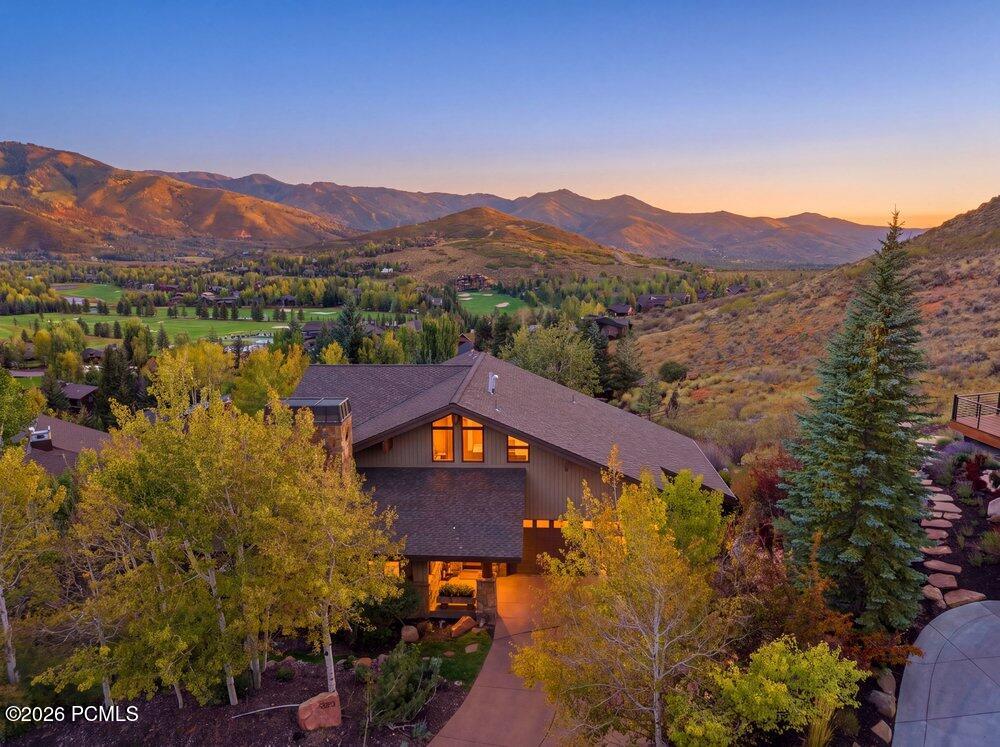 2555 Larkspur Drive