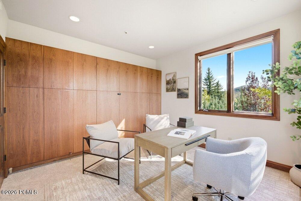 2555 Larkspur Drive