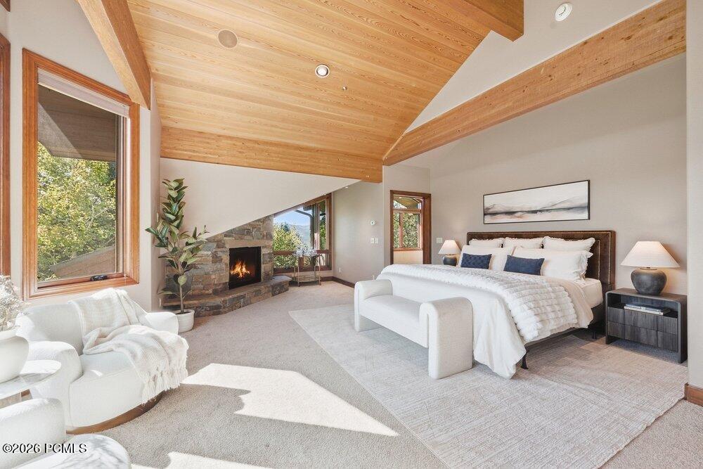 2555 Larkspur Drive
