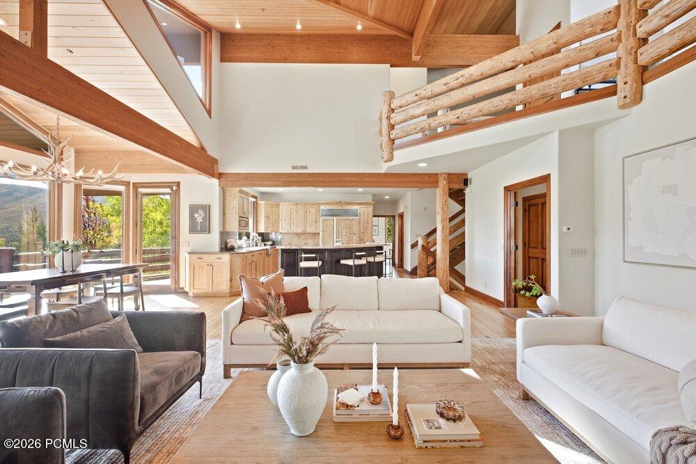 2555 Larkspur Drive