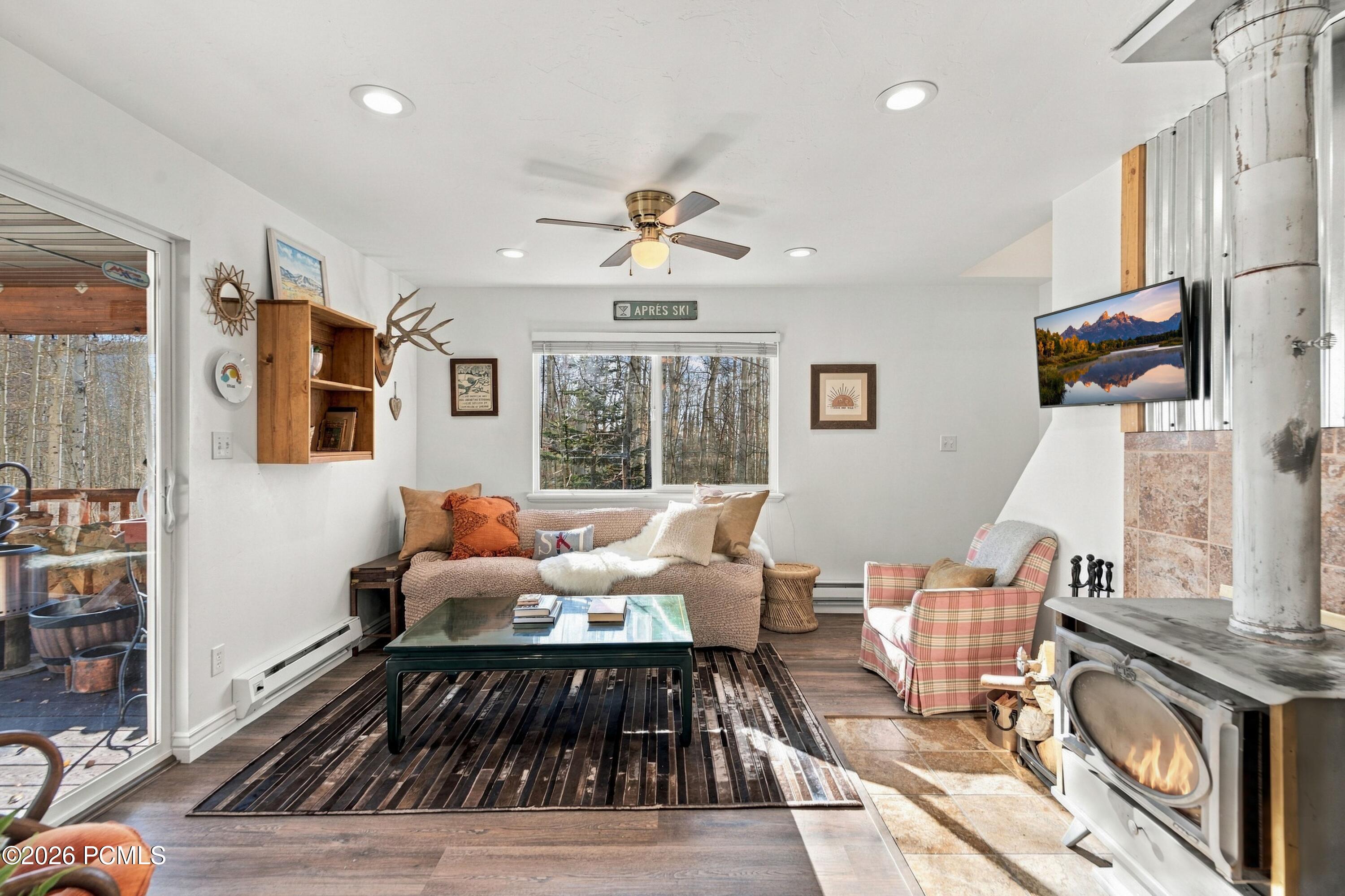 1548 W Lost Moose Lane