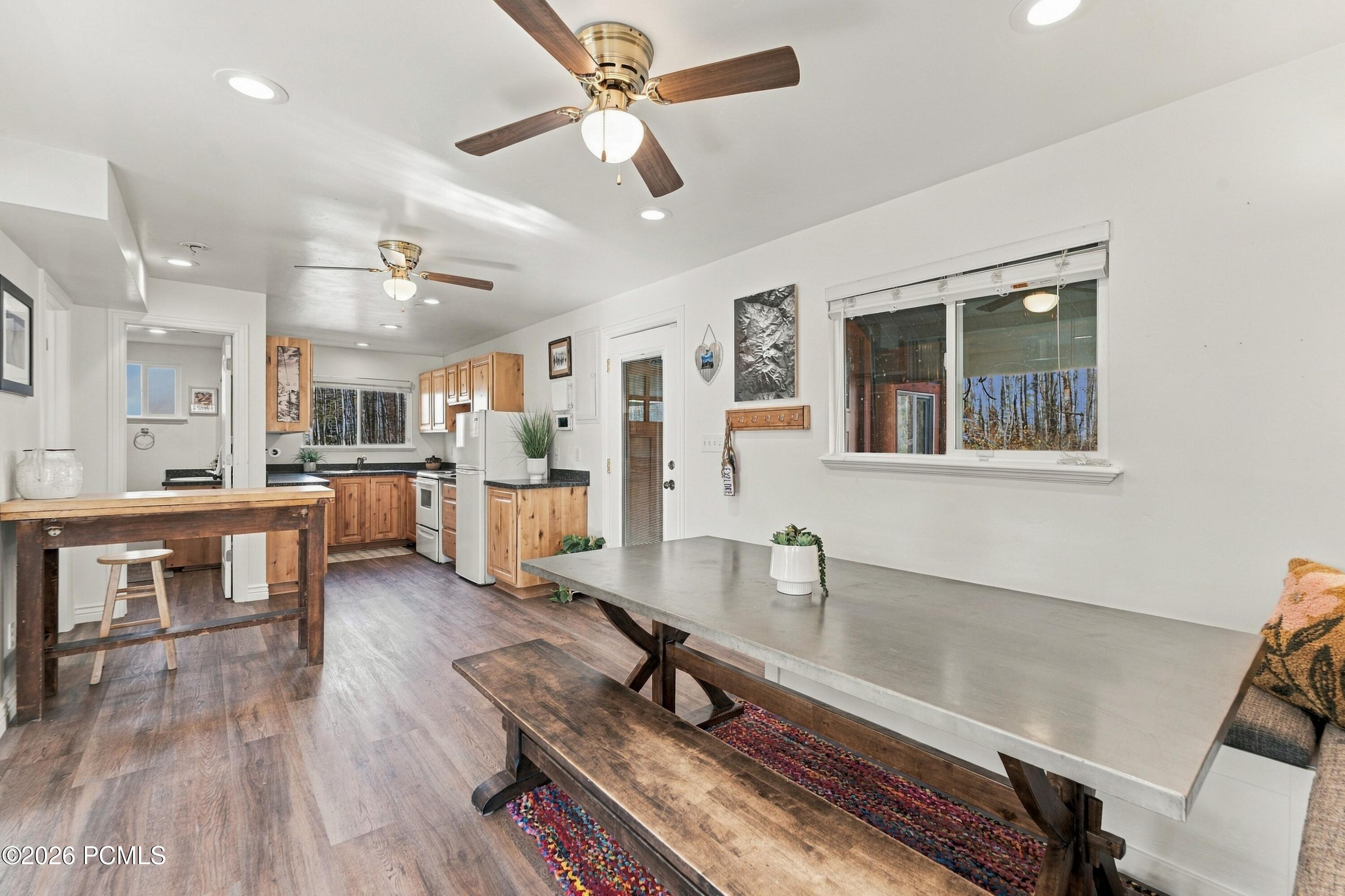 1548 W Lost Moose Lane