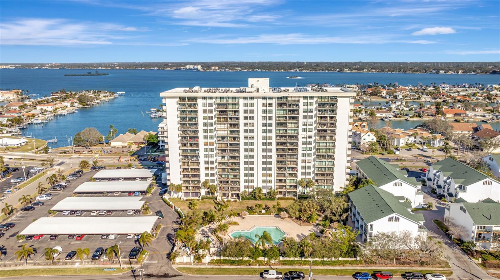 400 ISLAND WAY #1404