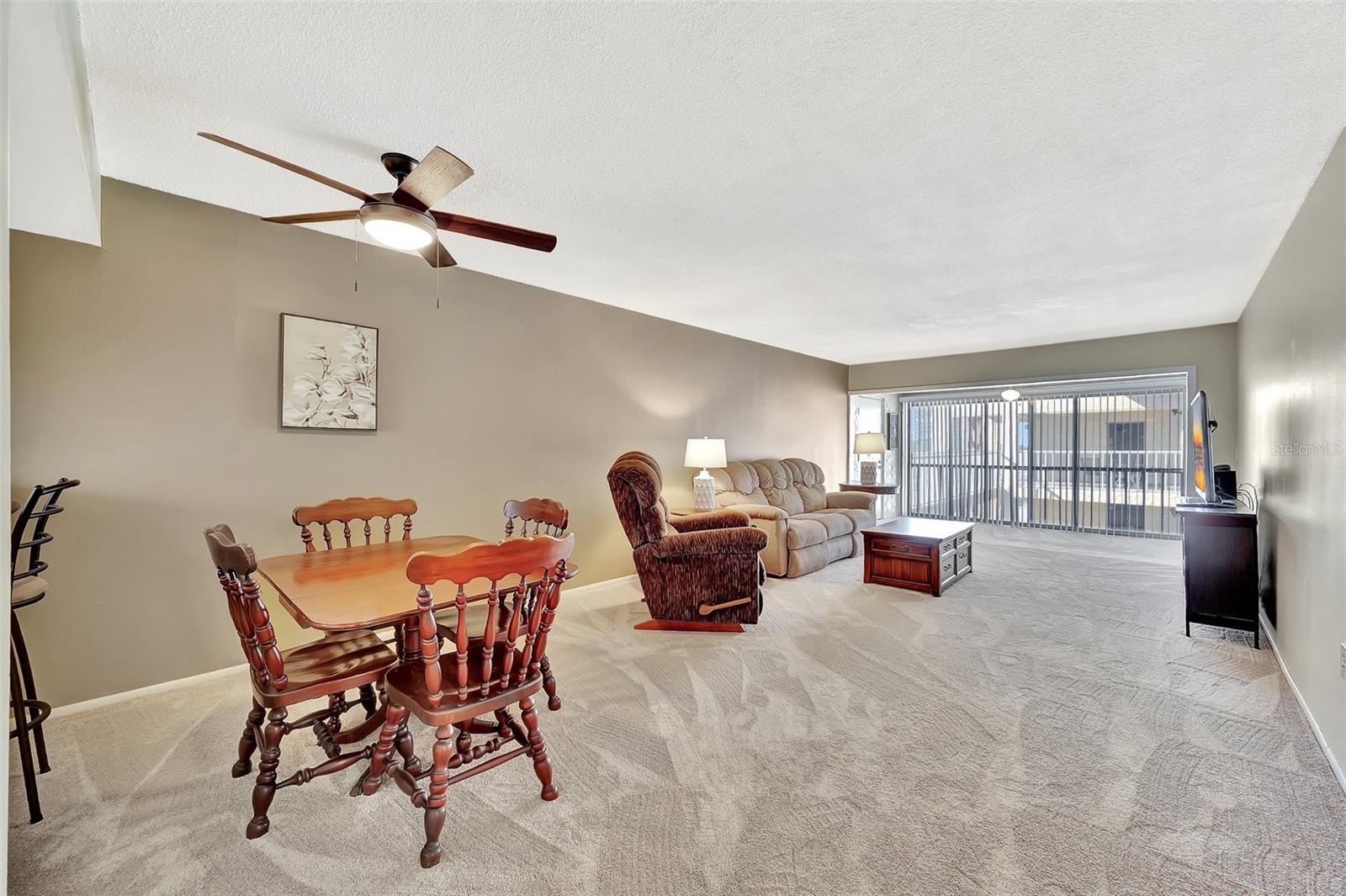 113 ISLAND WAY #241