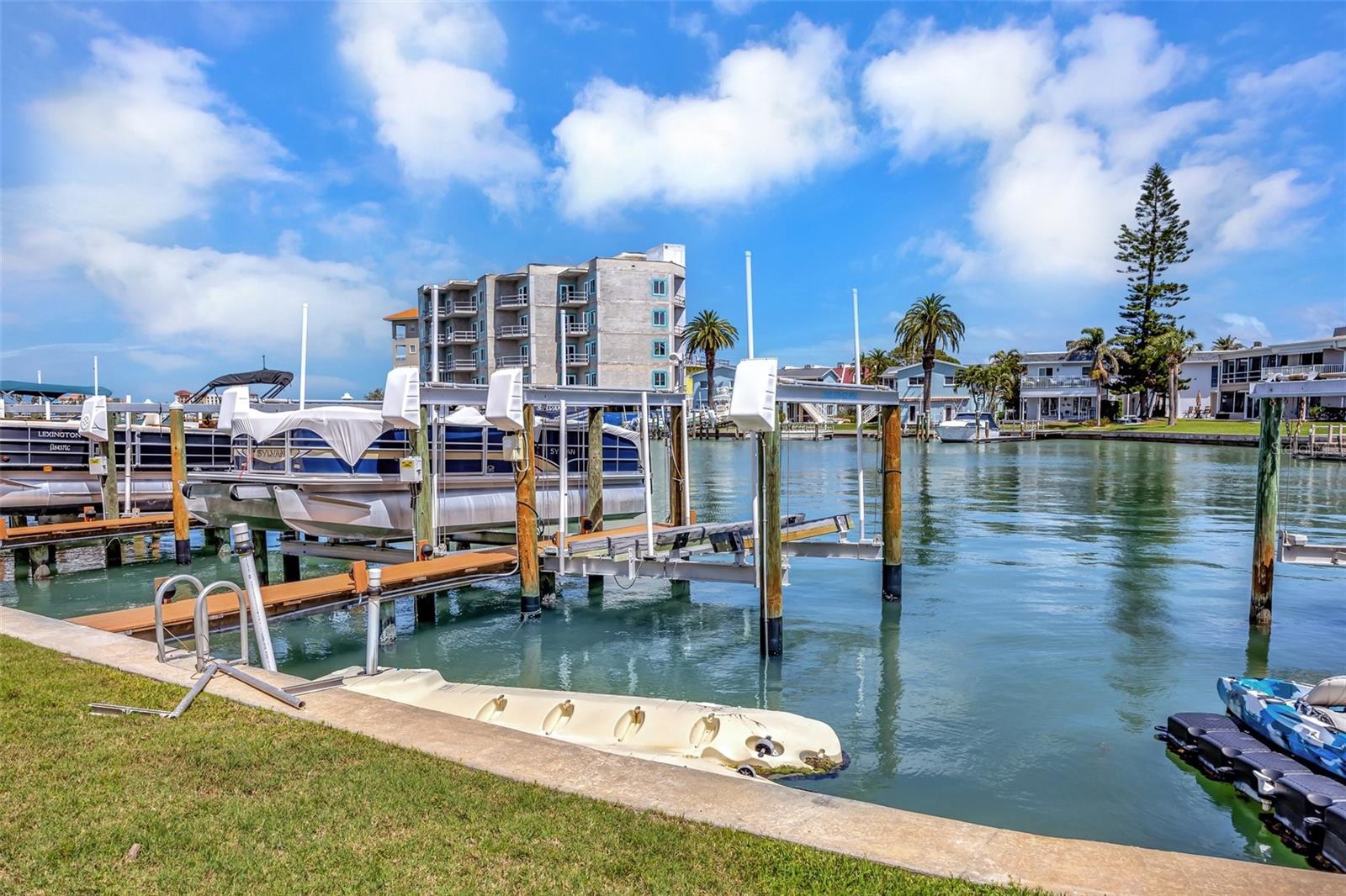 234 DOLPHIN PT #1