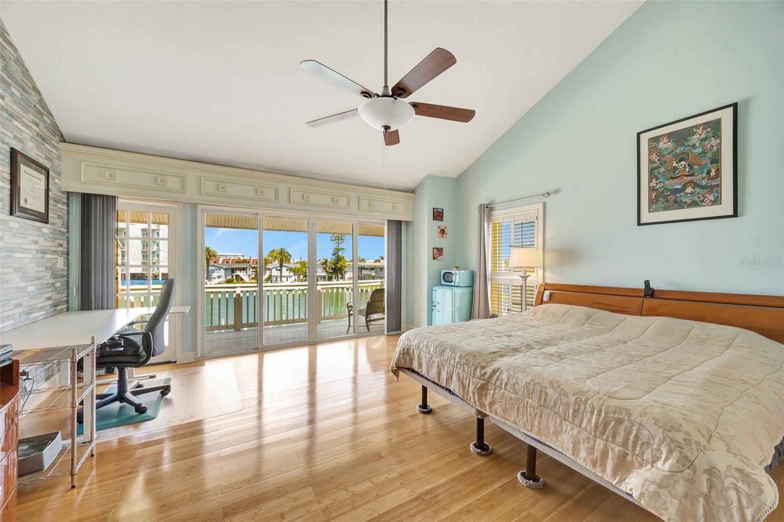 234 DOLPHIN PT #1