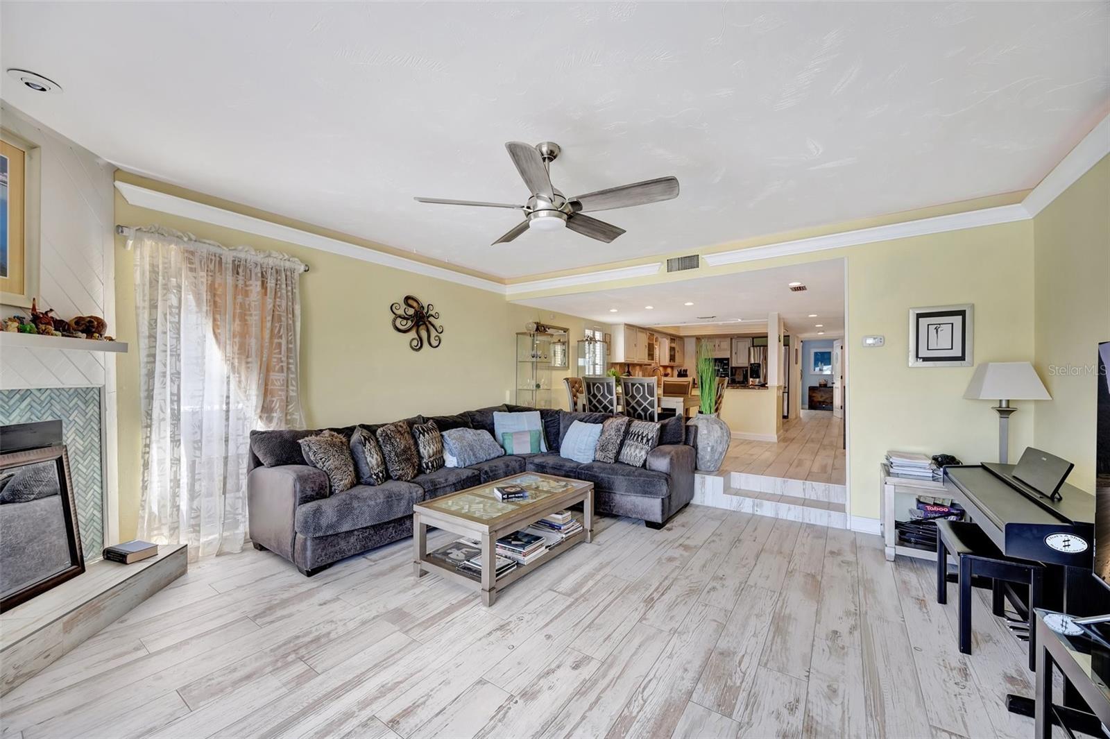 234 DOLPHIN PT #1