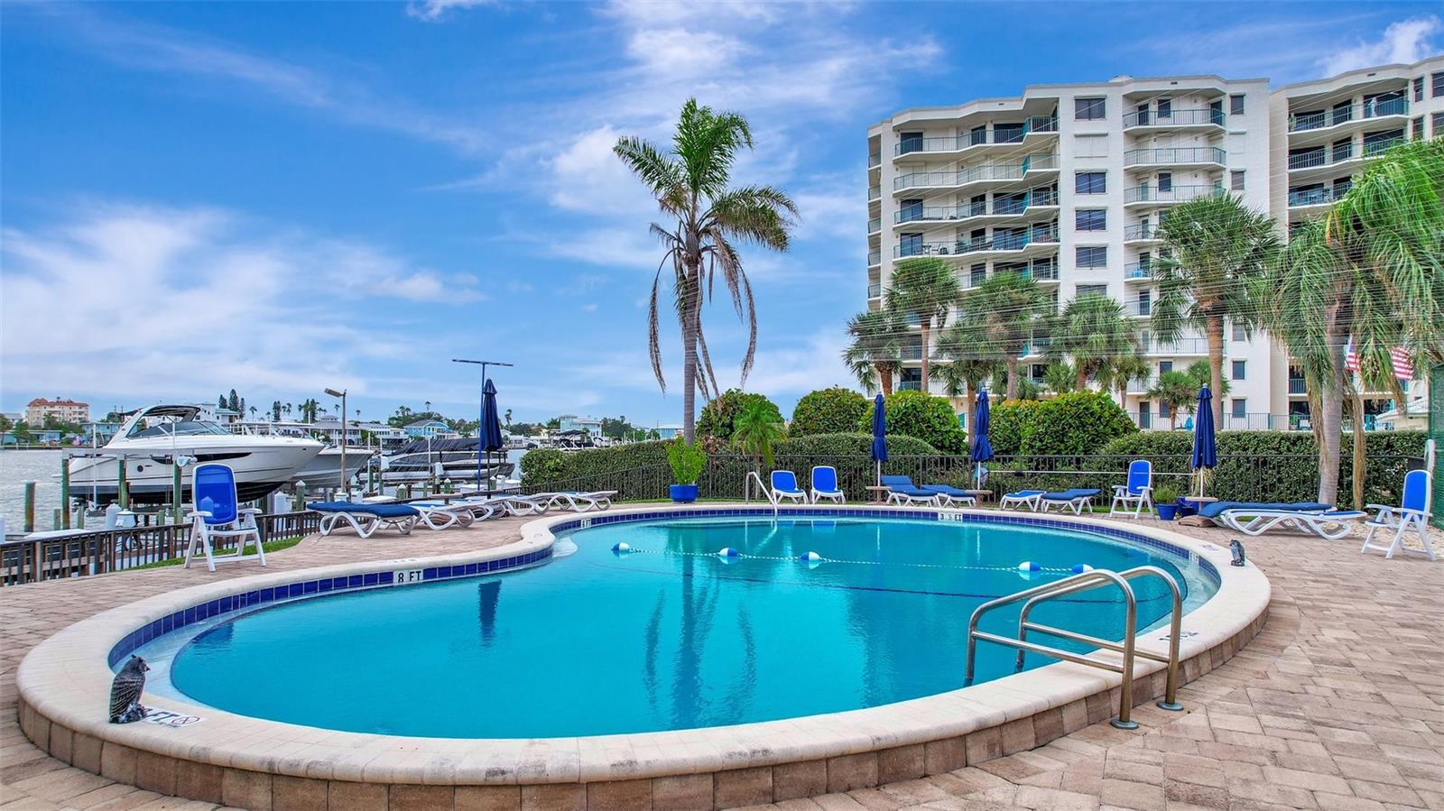 660 ISLAND WAY #708
