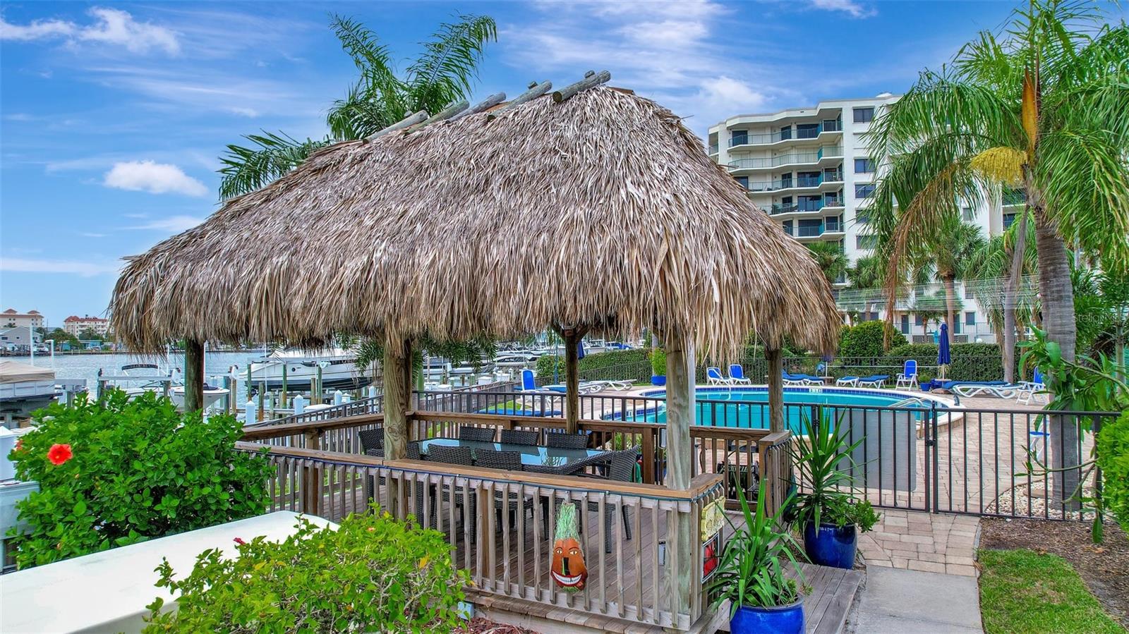 660 ISLAND WAY #708