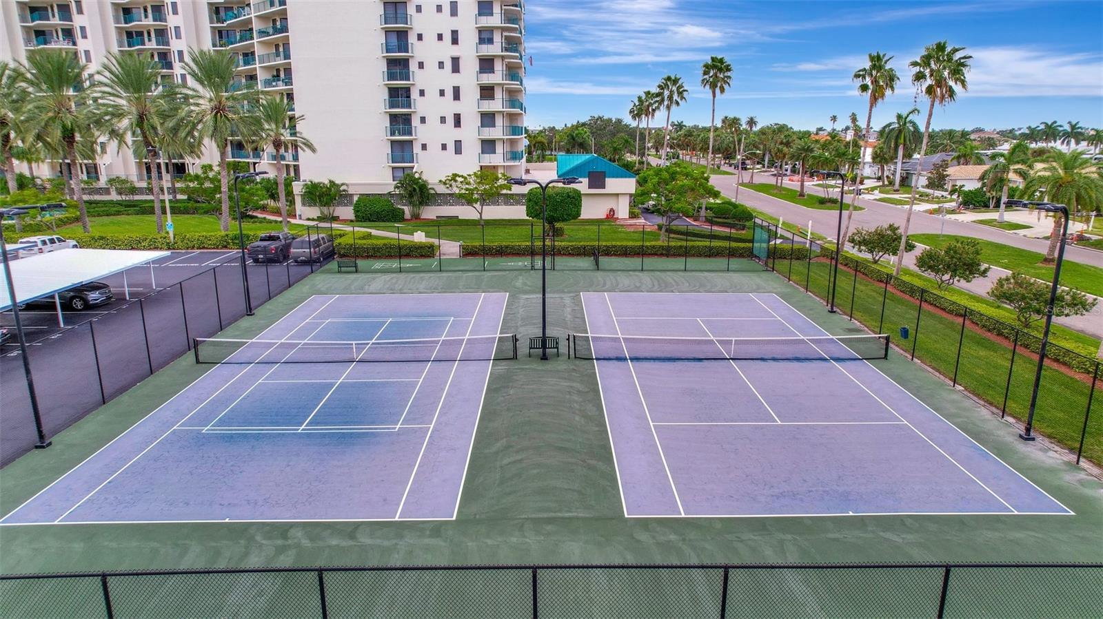 660 ISLAND WAY #708