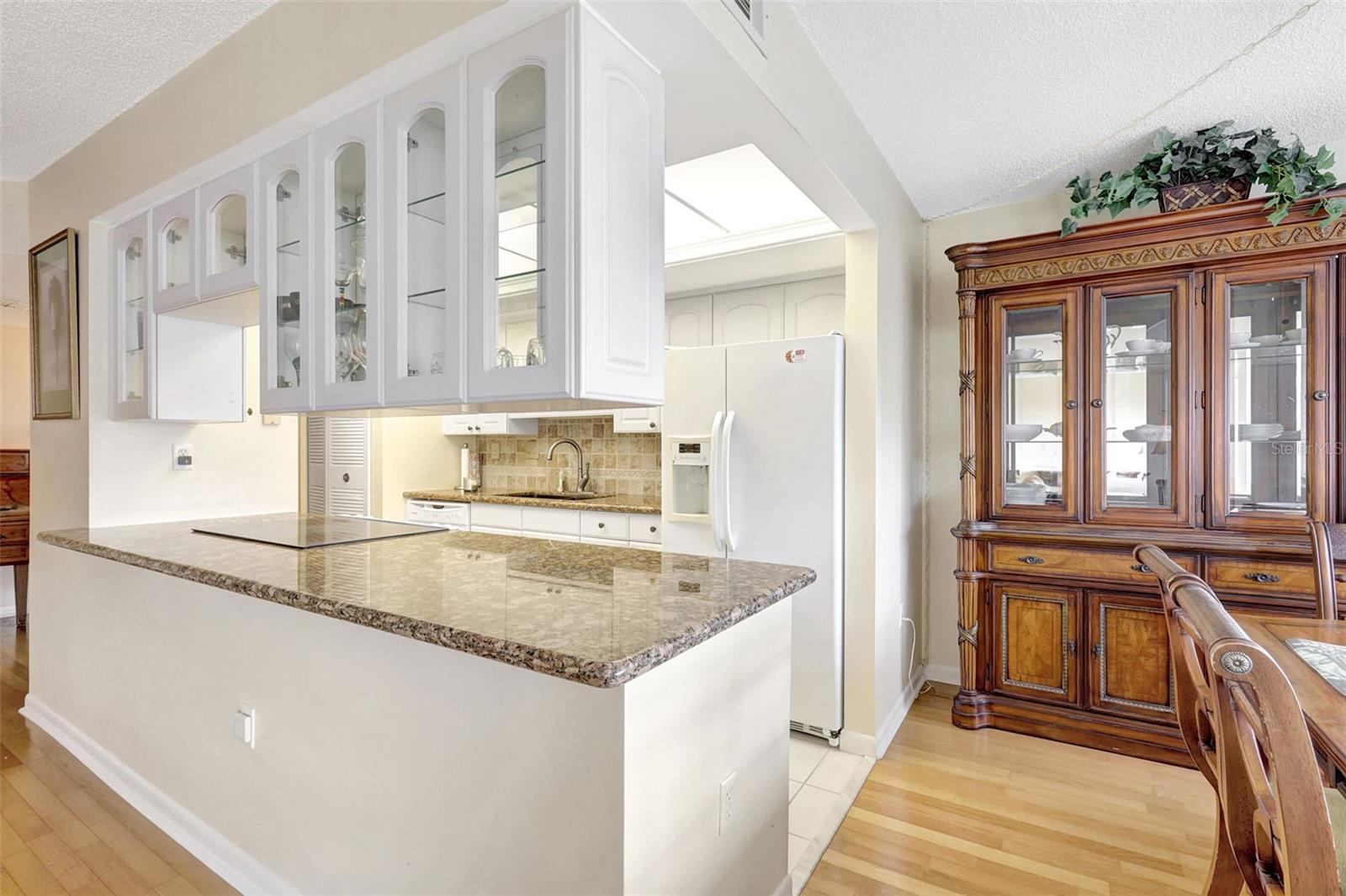 660 ISLAND WAY #708