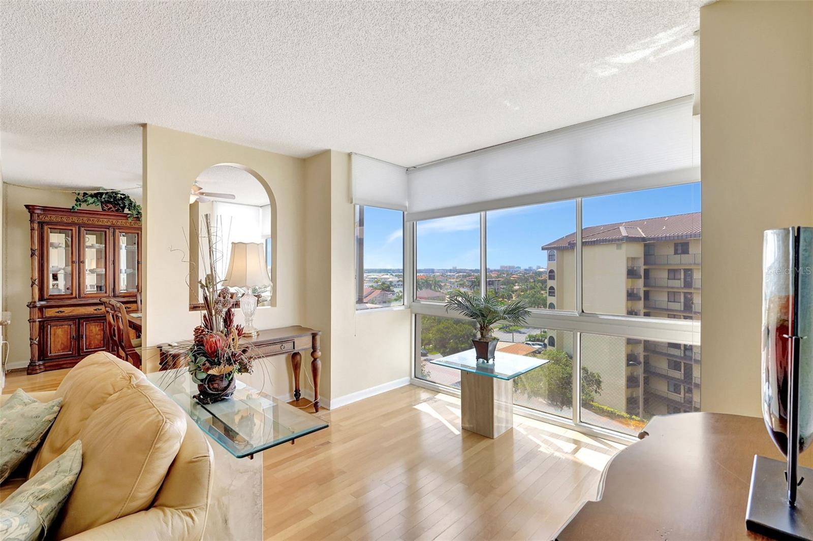 660 ISLAND WAY #708