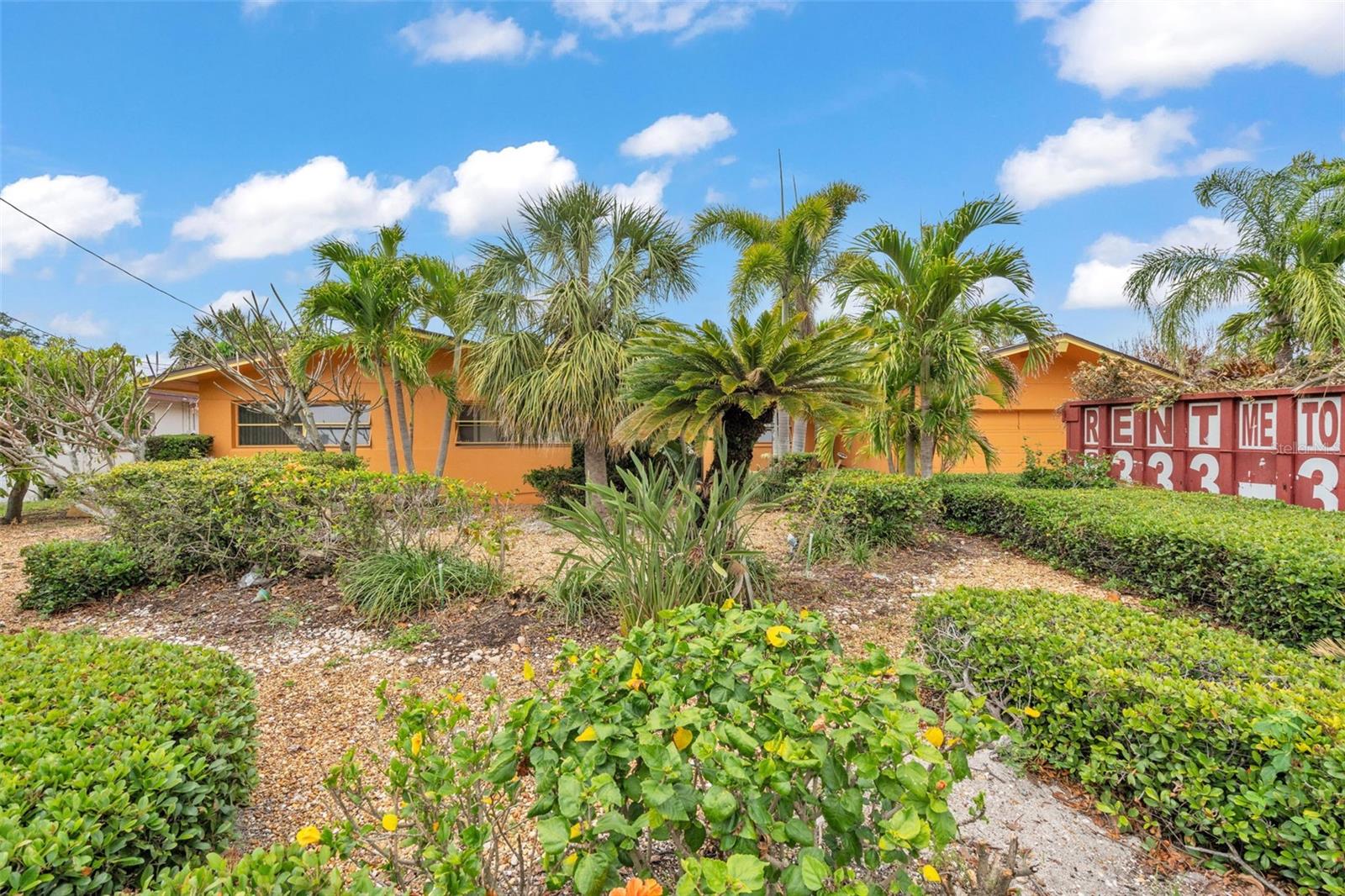 118 WINDWARD IS