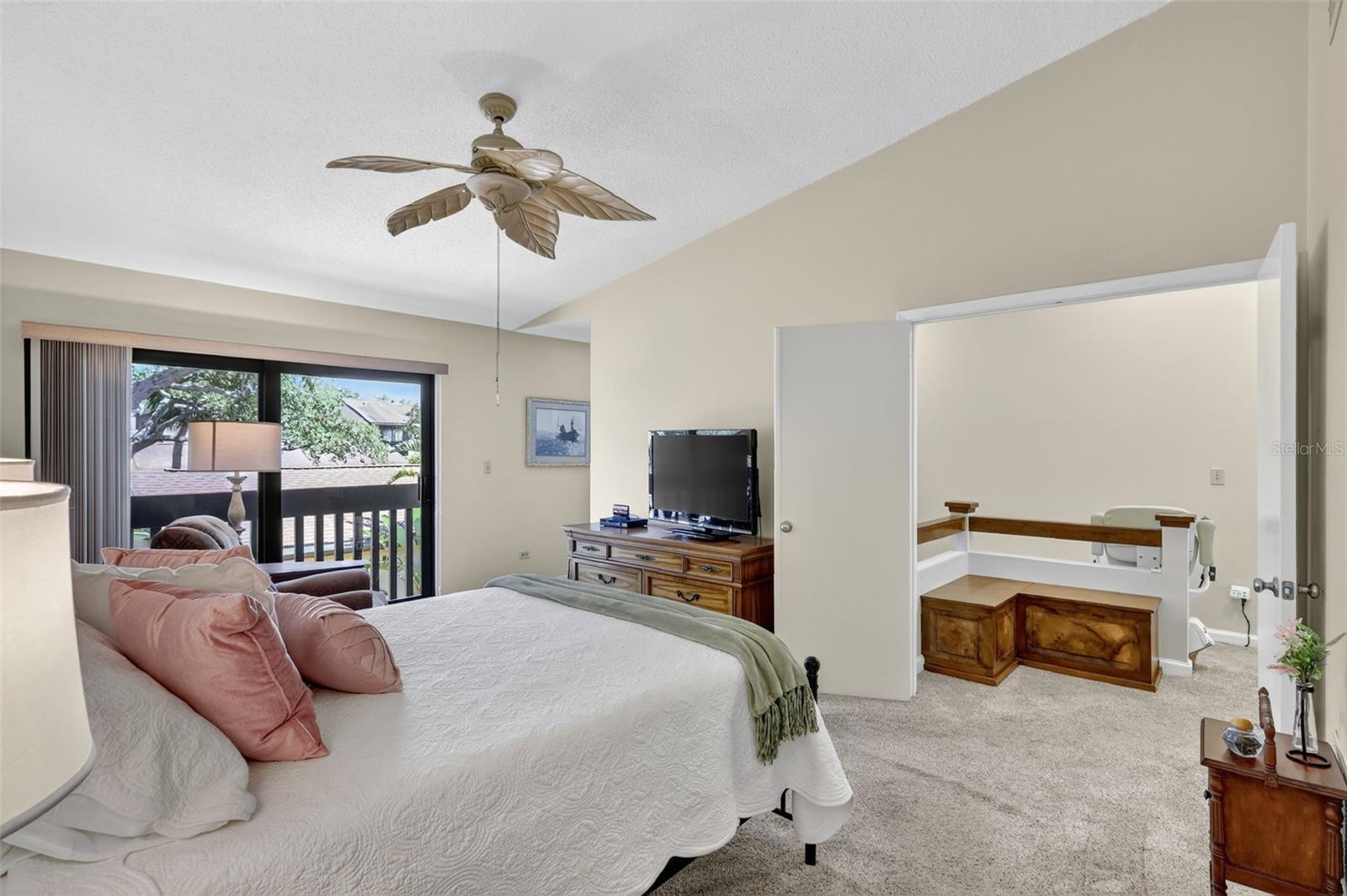 13300 INDIAN ROCKS RD #403