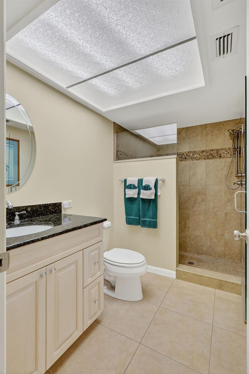 13300 INDIAN ROCKS RD #403