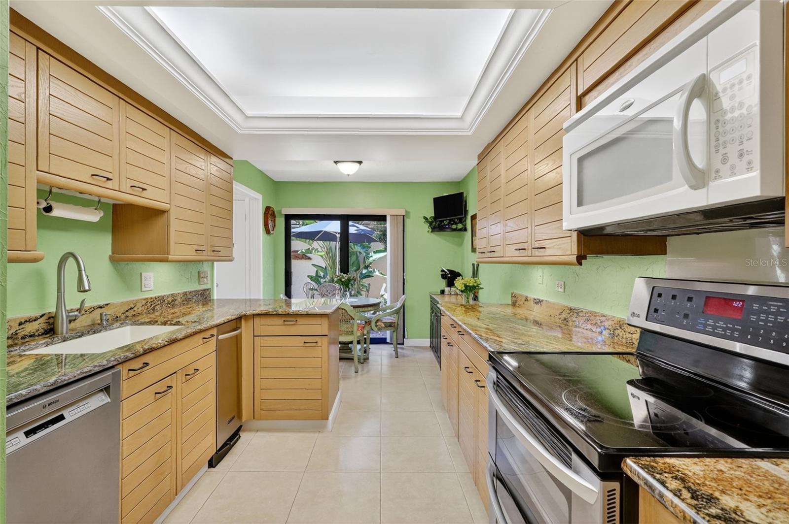 13300 INDIAN ROCKS RD #403