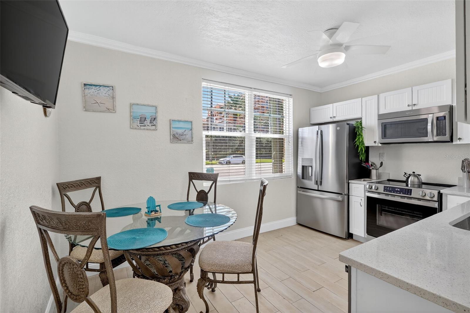 530 MANDALAY AVE #102