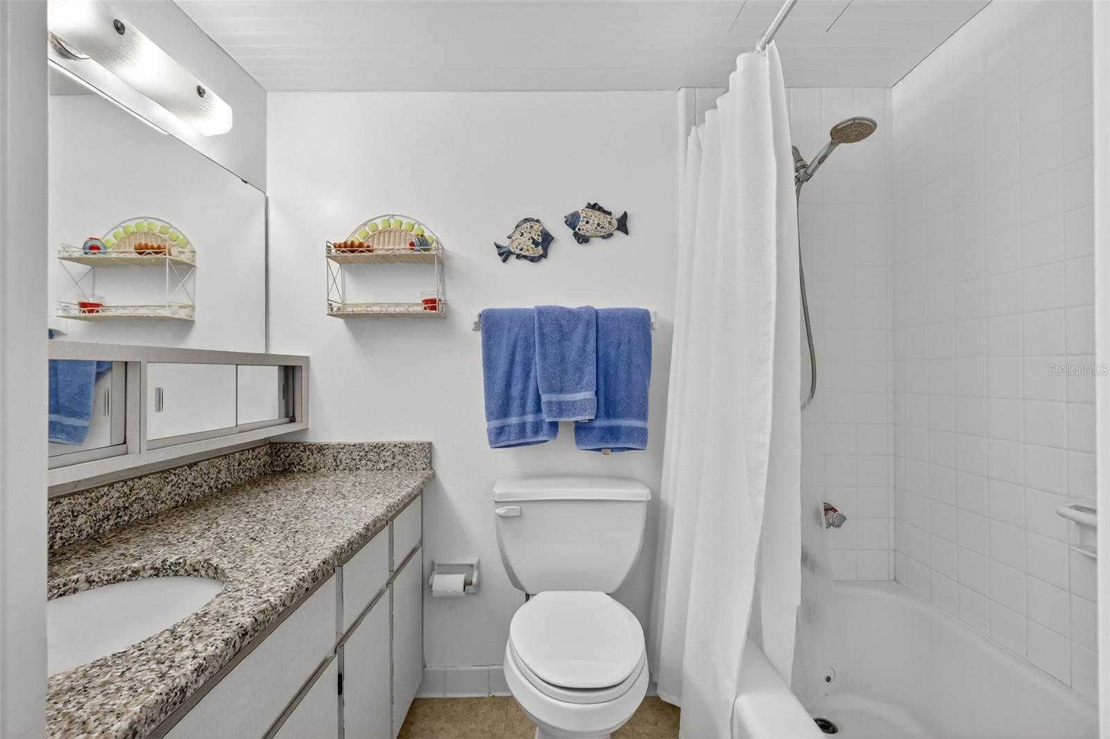 31 ISLAND WAY #408