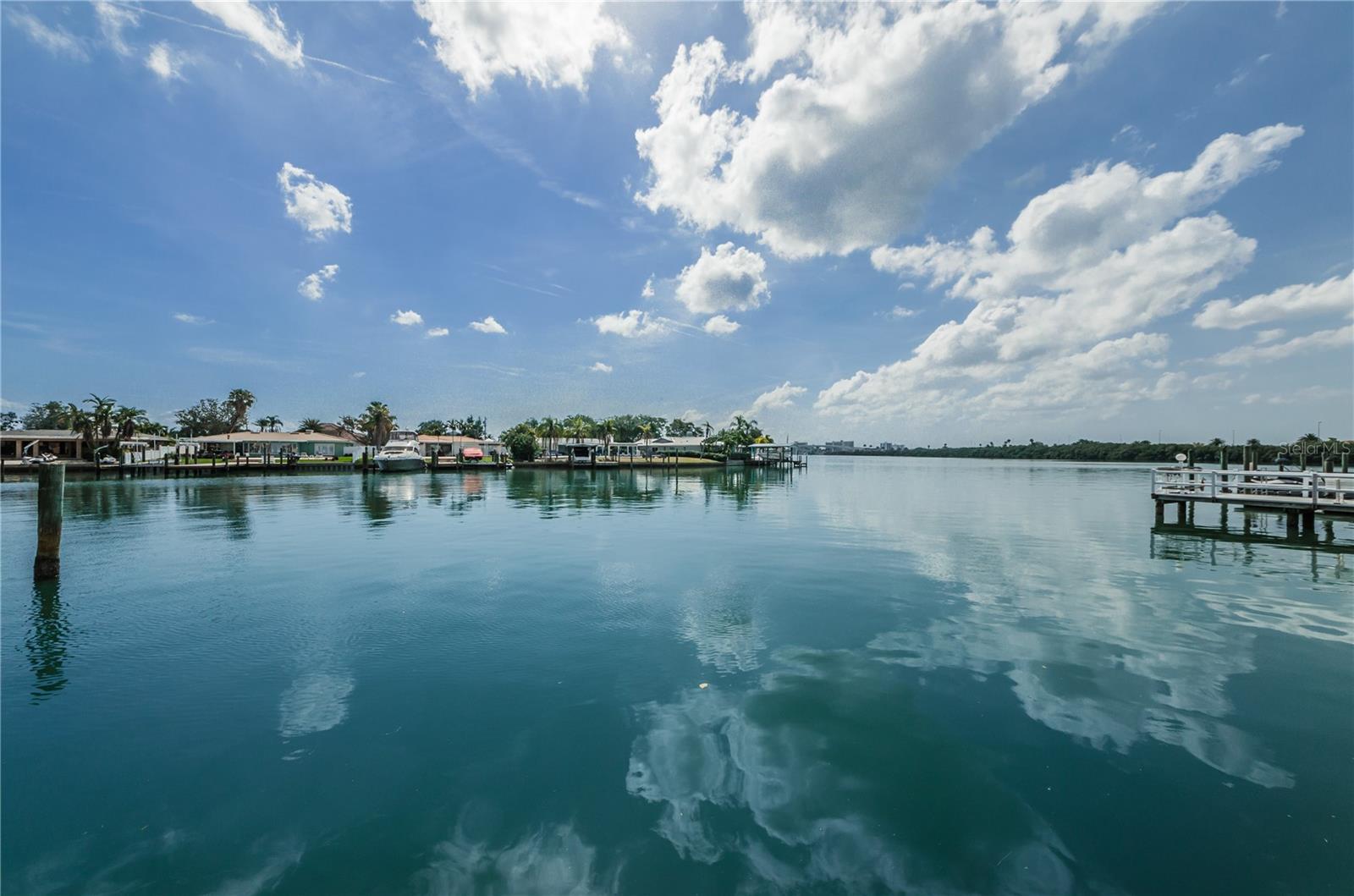 31 ISLAND WAY #408