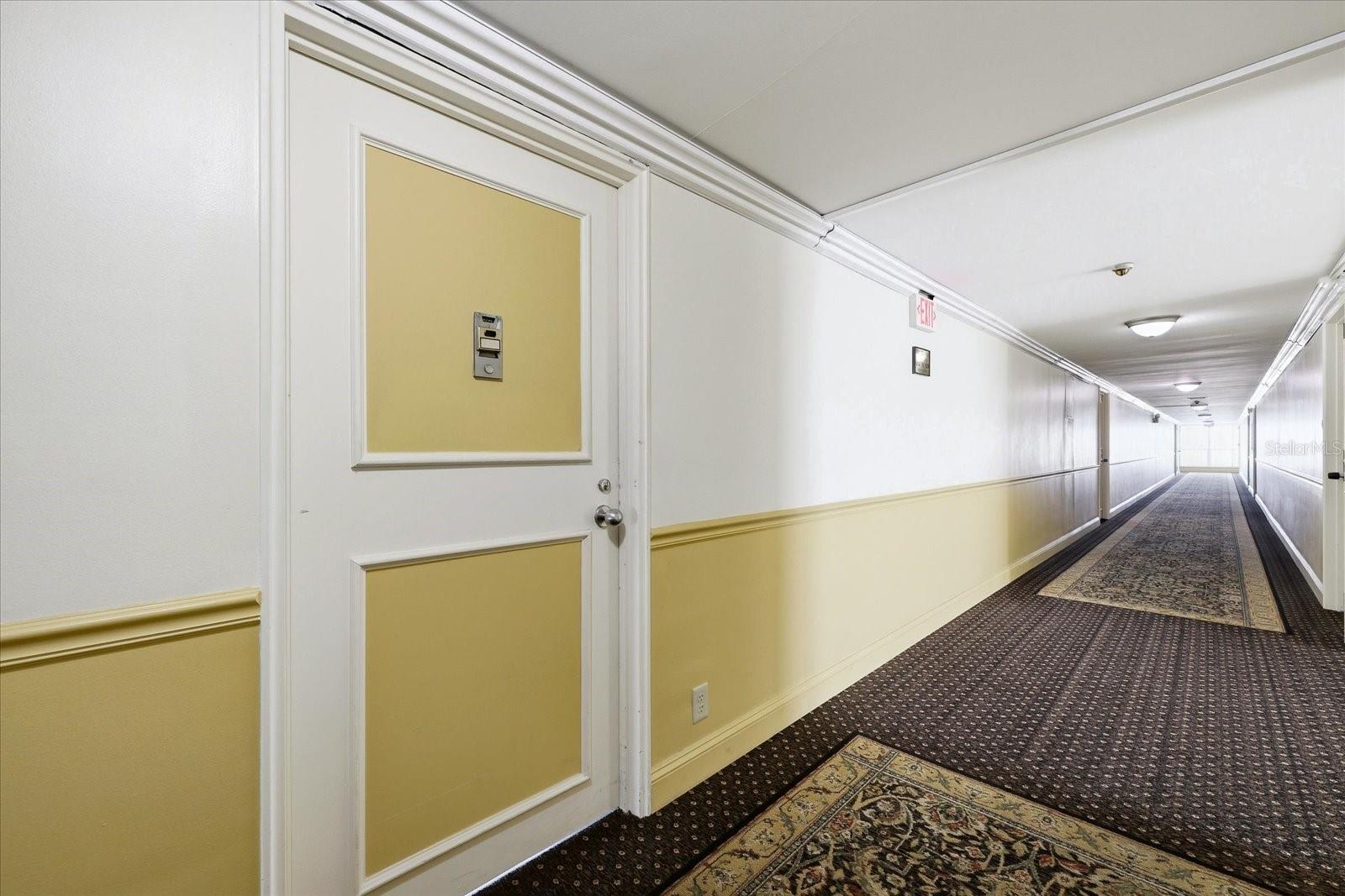 31 ISLAND WAY #1205