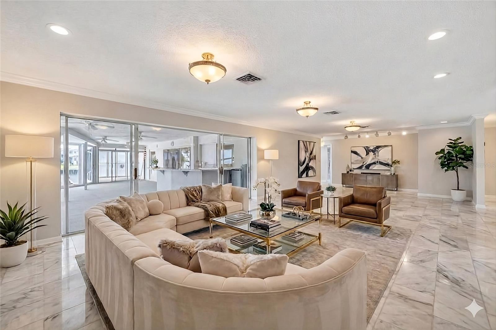 891 ISLAND WAY