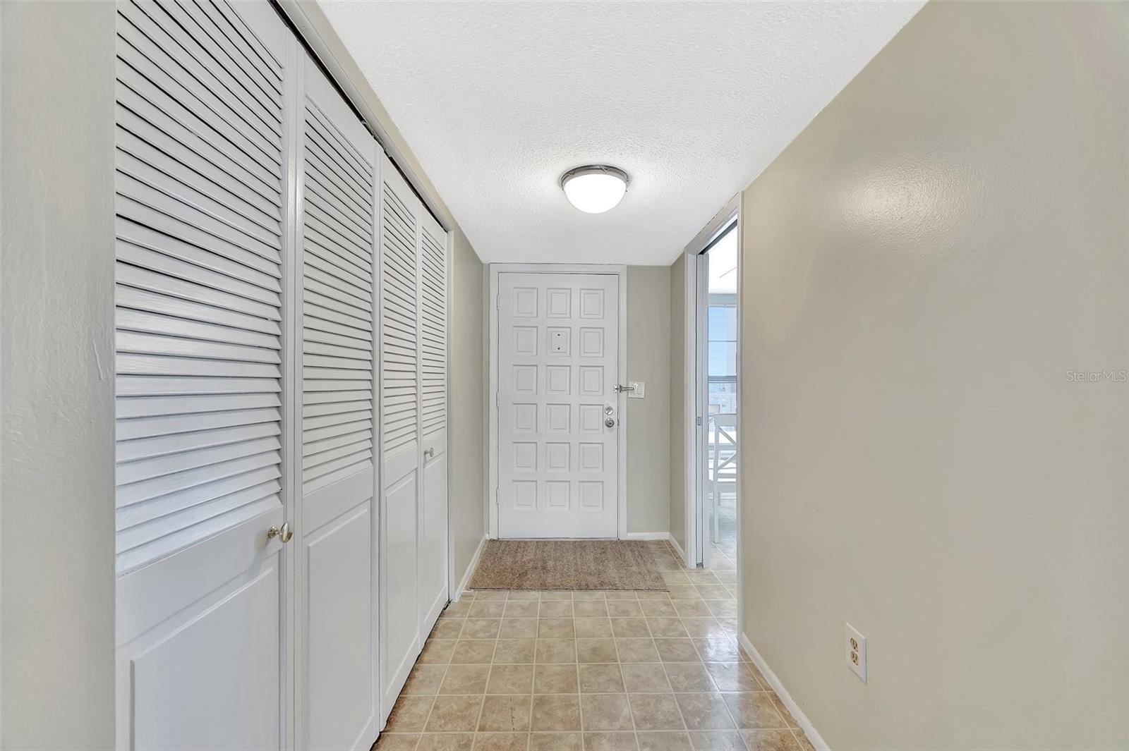 113 ISLAND WAY #241