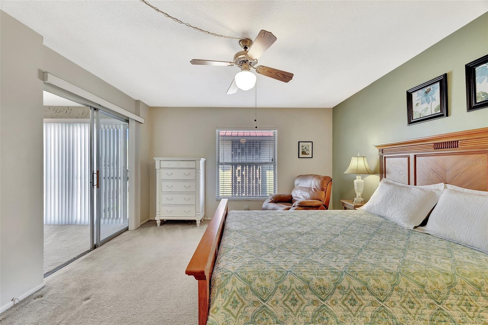 113 ISLAND WAY #241
