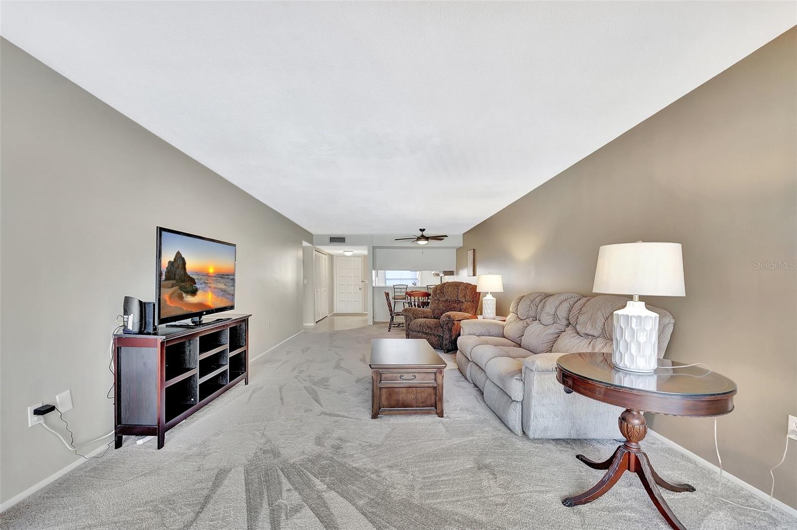 113 ISLAND WAY #241