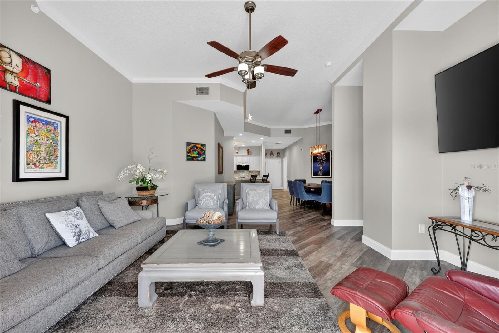 205 BRIGHTWATER DR #202