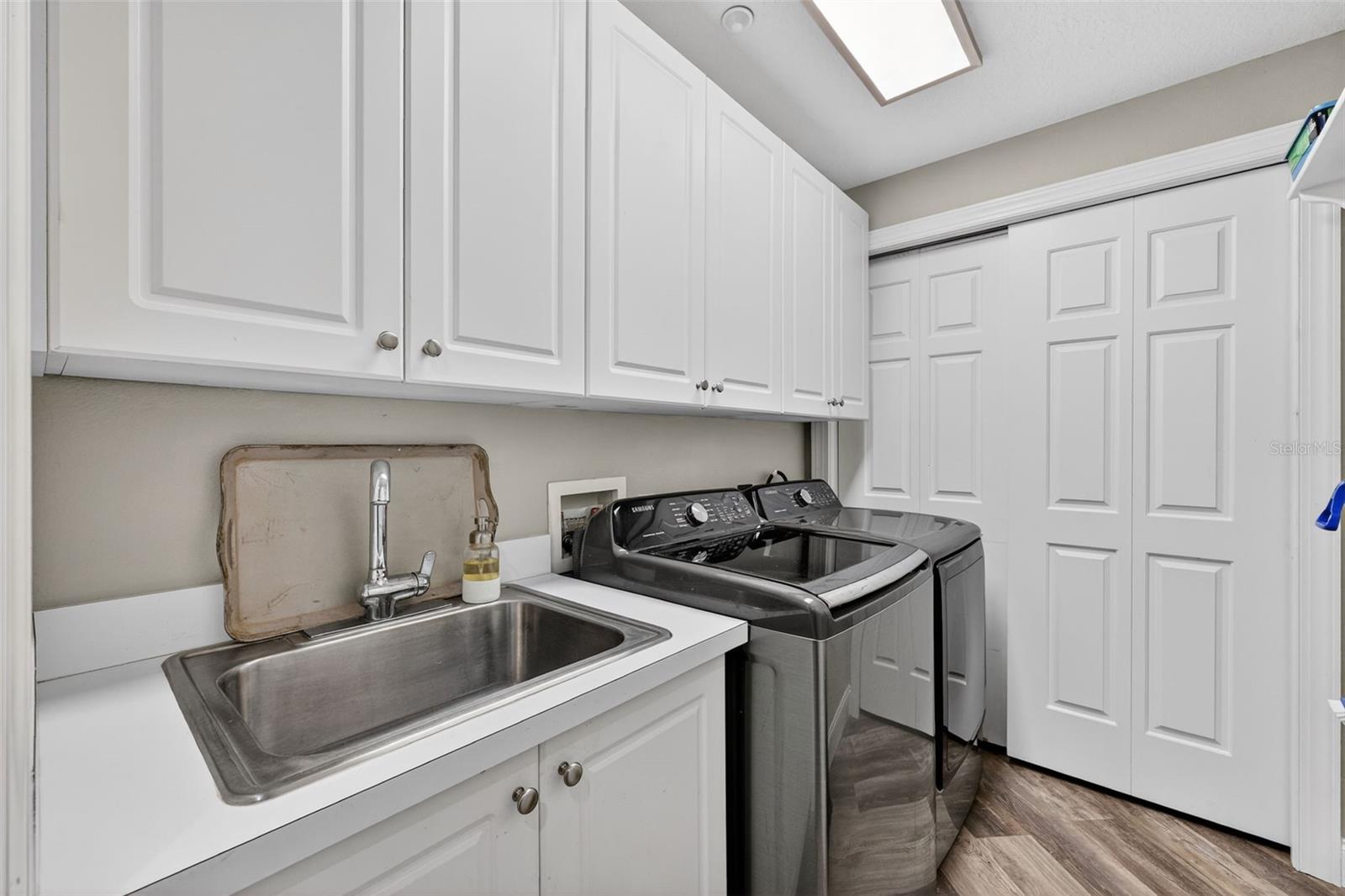 205 BRIGHTWATER DR #202