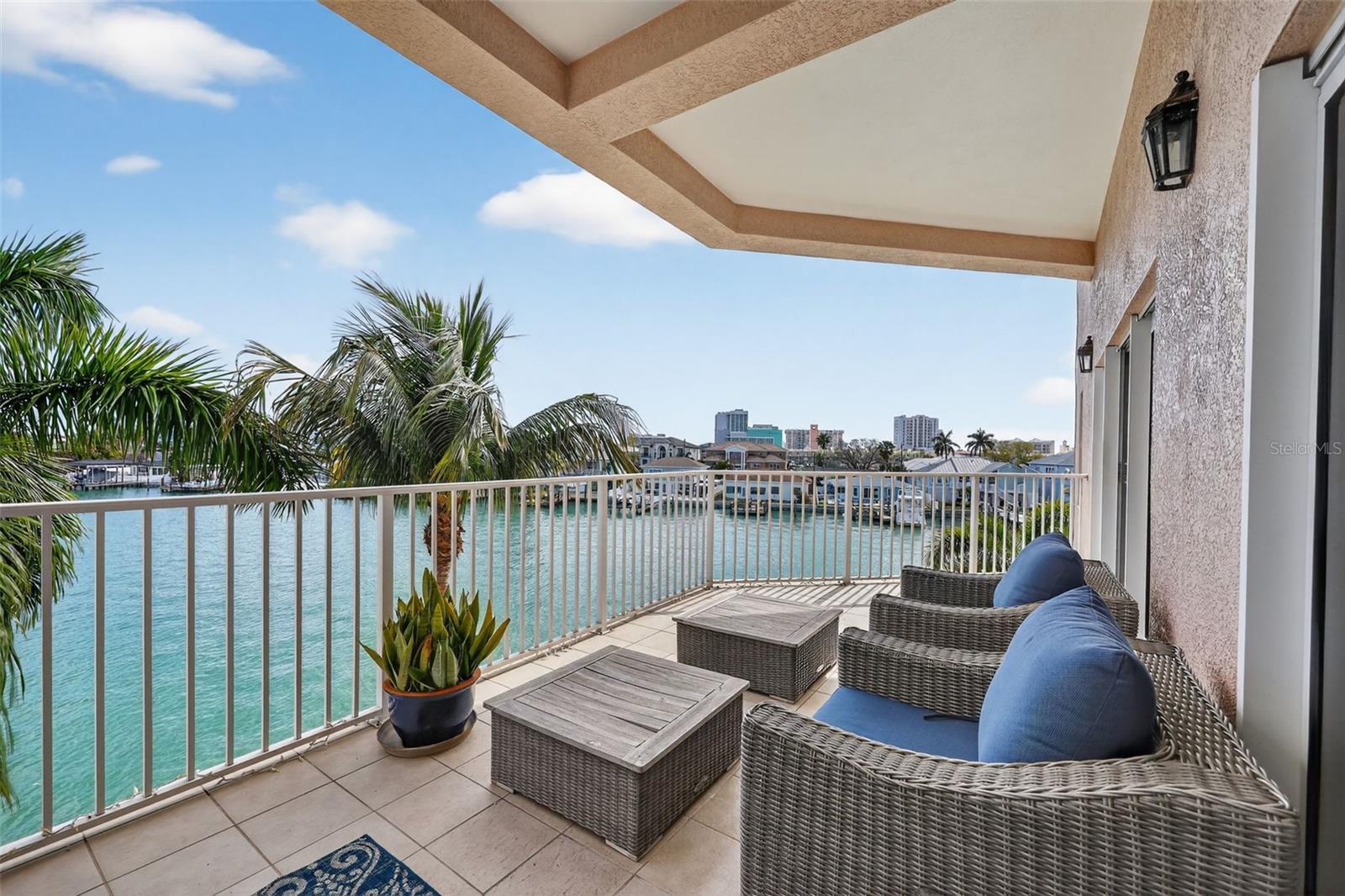 205 BRIGHTWATER DR #202