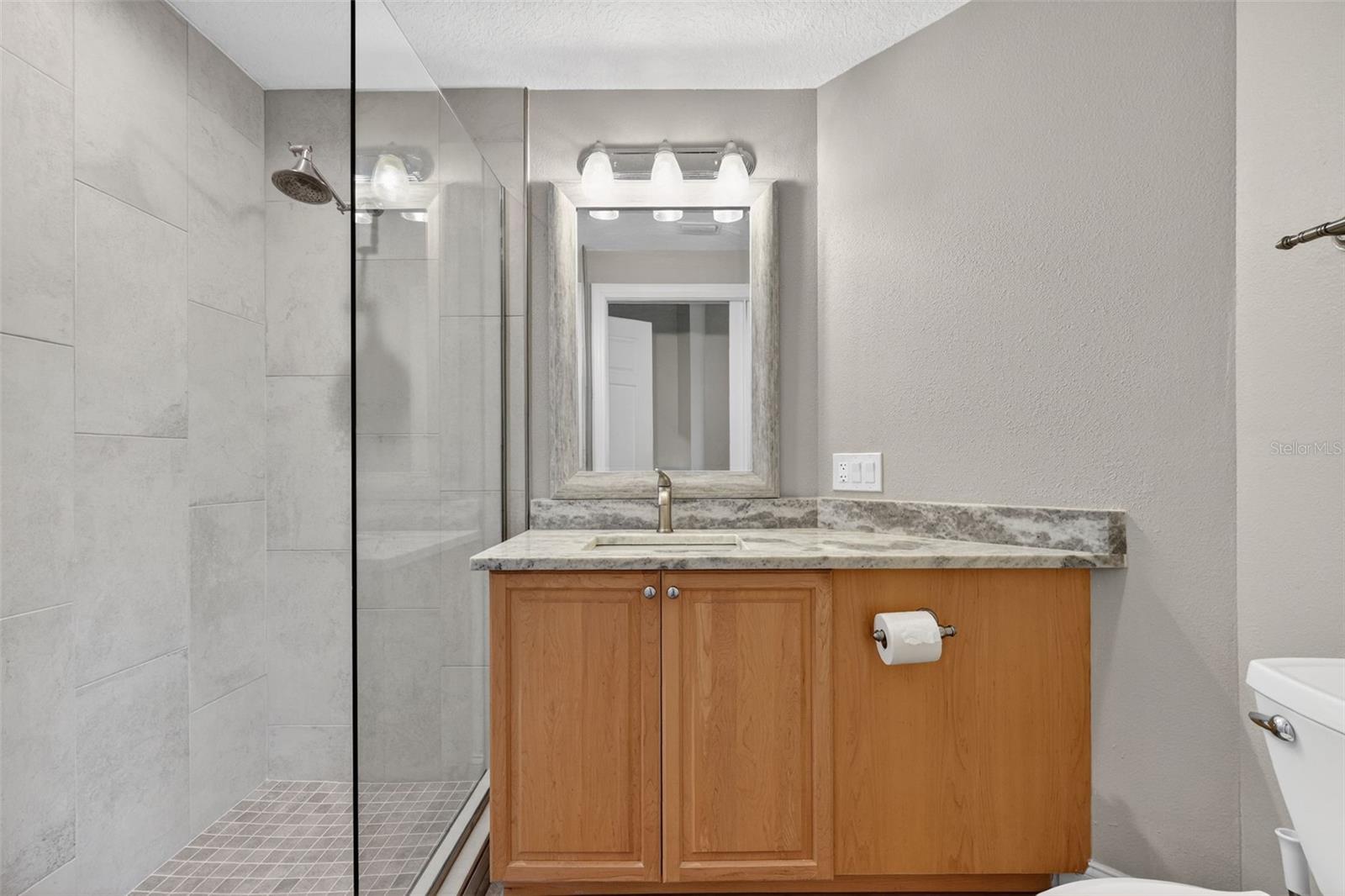 205 BRIGHTWATER DR #202