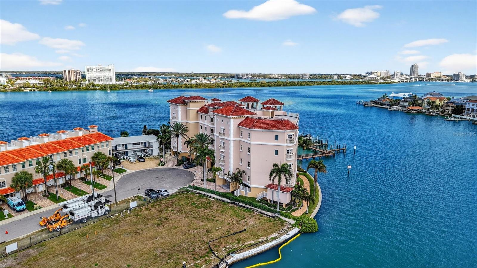 205 BRIGHTWATER DR #202