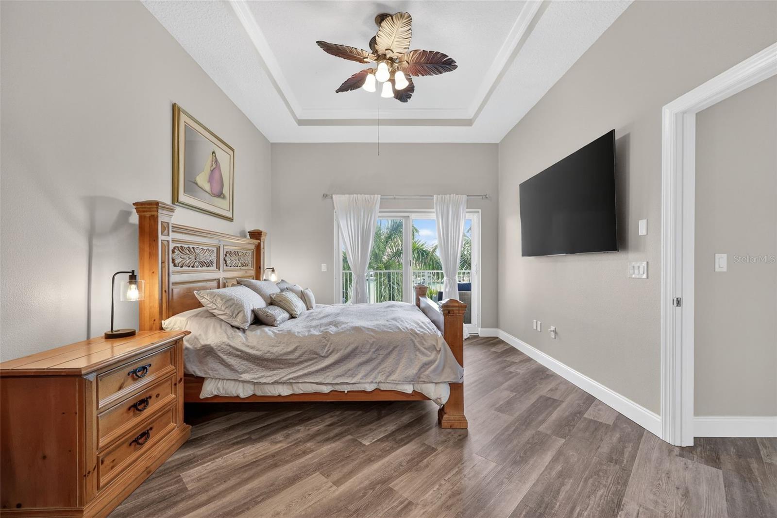 205 BRIGHTWATER DR #202