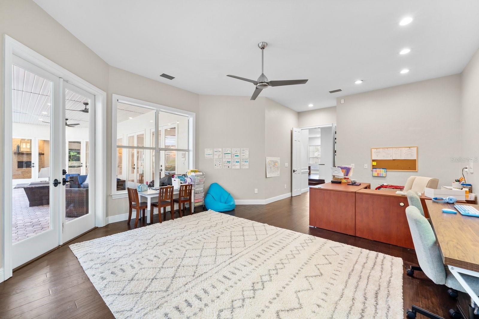 6413 MACLAURIN DR