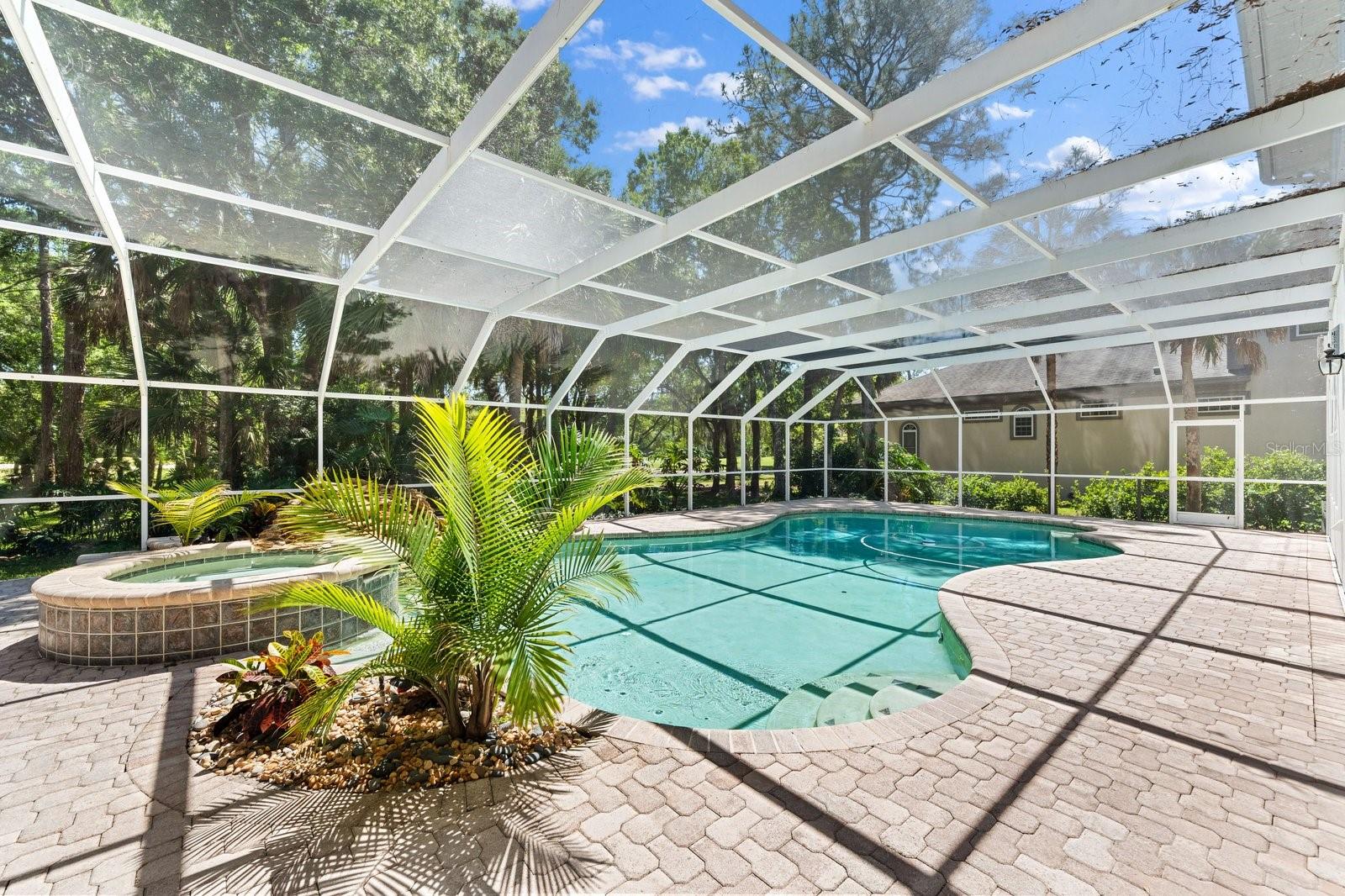 6413 MACLAURIN DR