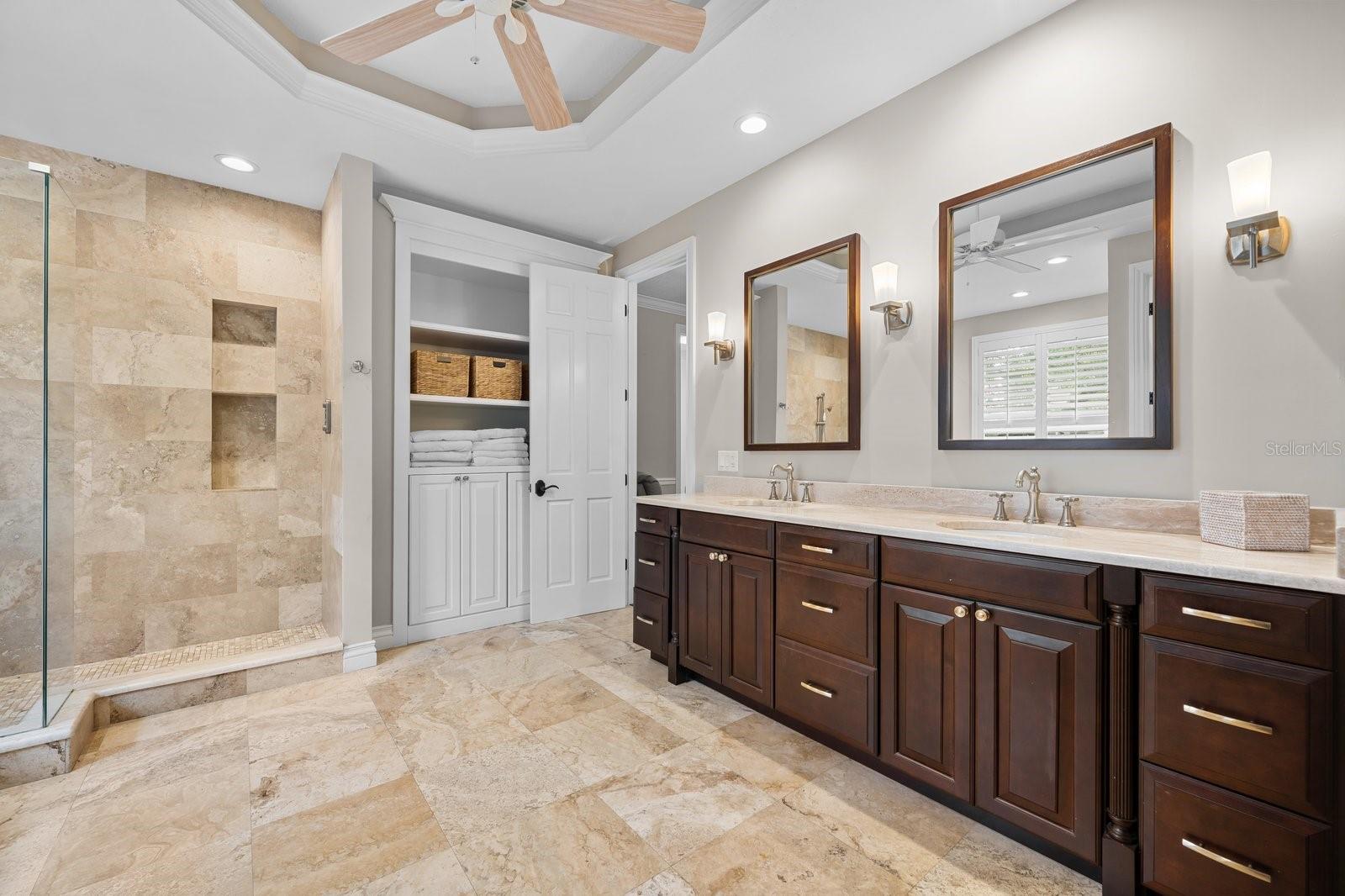 6413 MACLAURIN DR