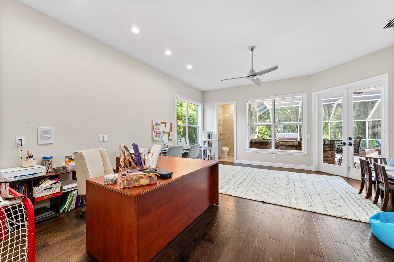 6413 MACLAURIN DR