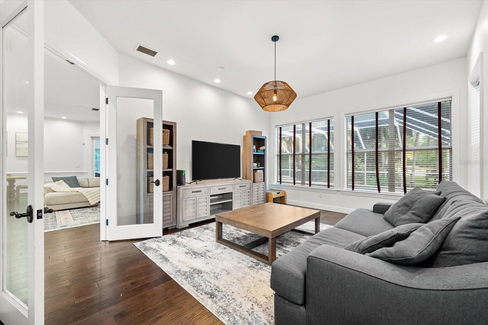 6413 MACLAURIN DR