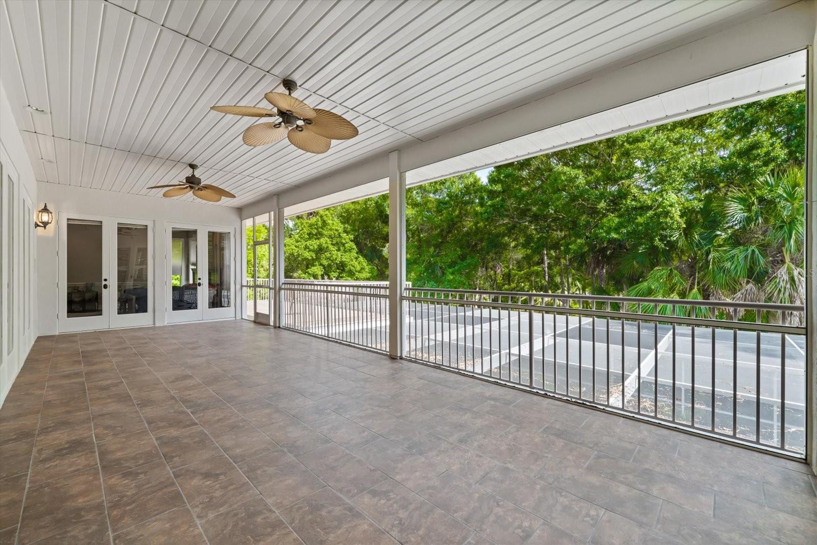 6413 MACLAURIN DR