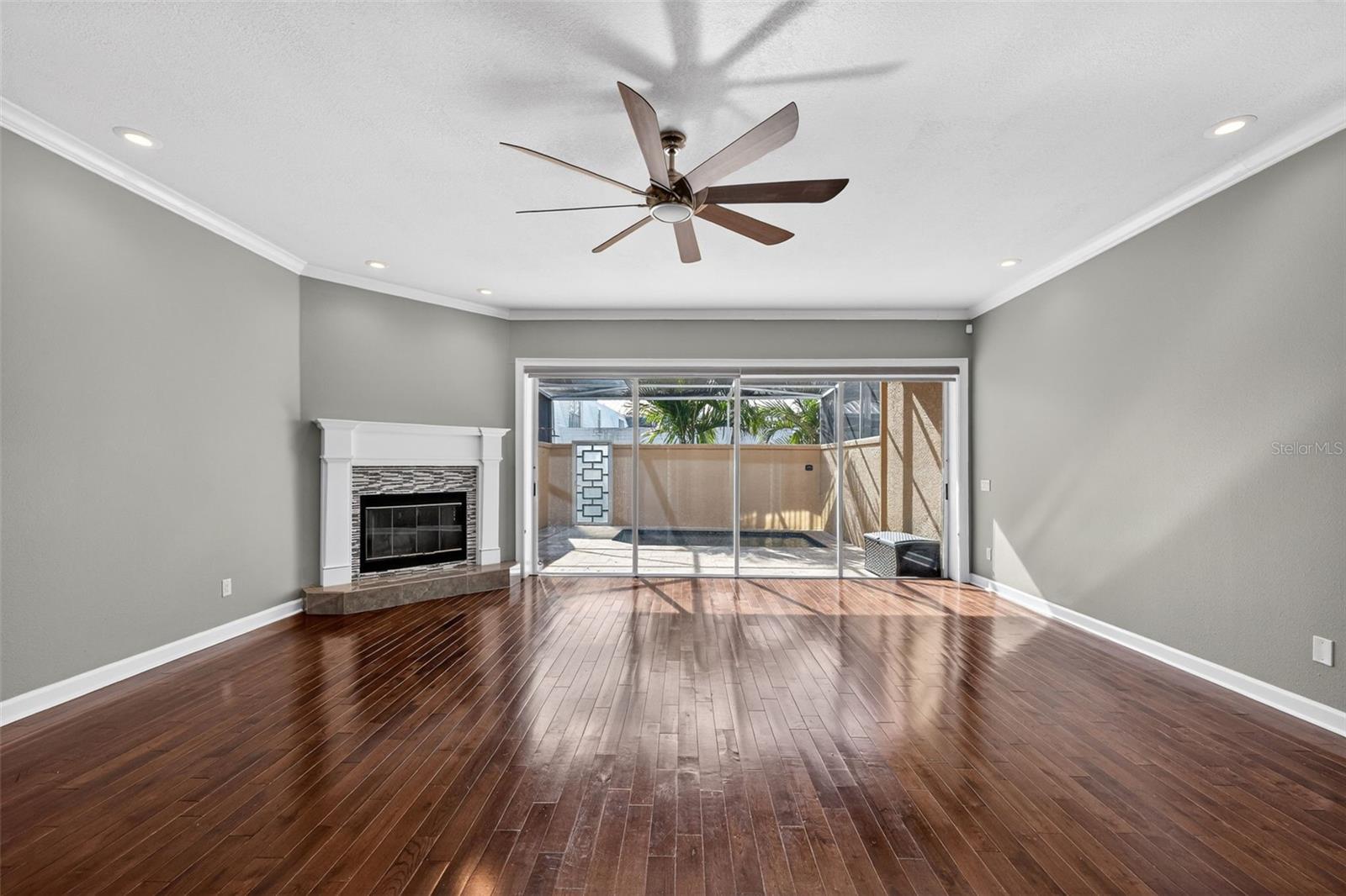 348 LARBOARD WAY