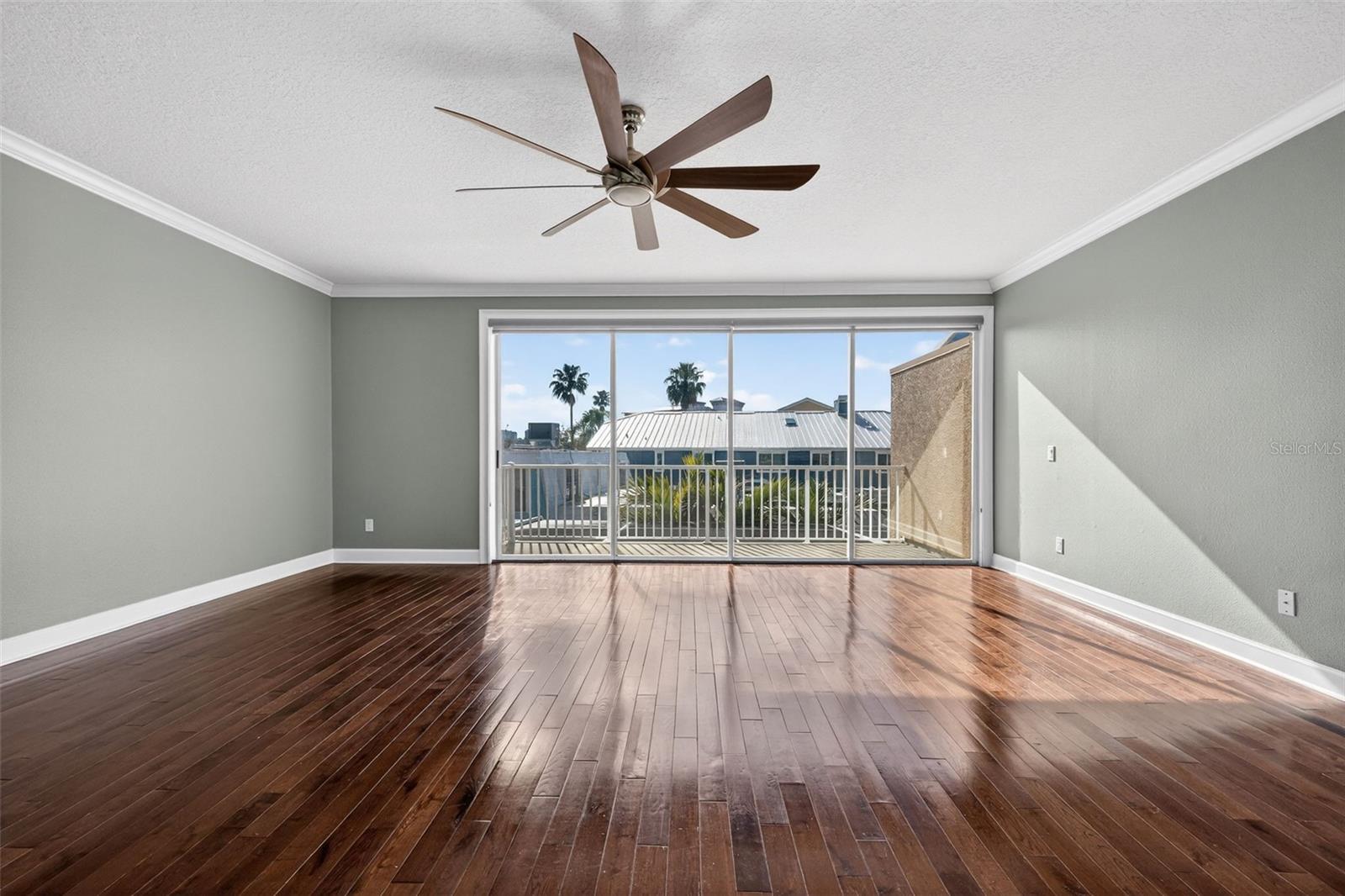 348 LARBOARD WAY