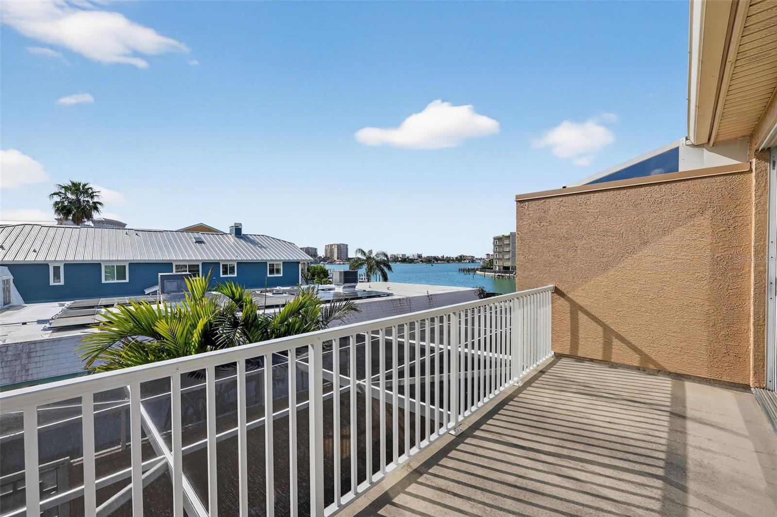 348 LARBOARD WAY
