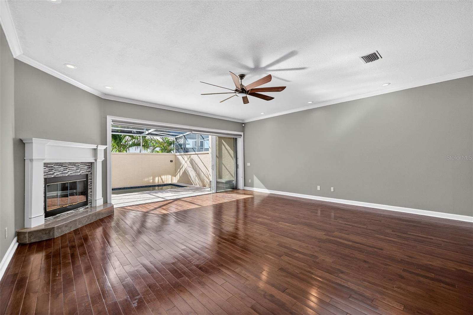 348 LARBOARD WAY