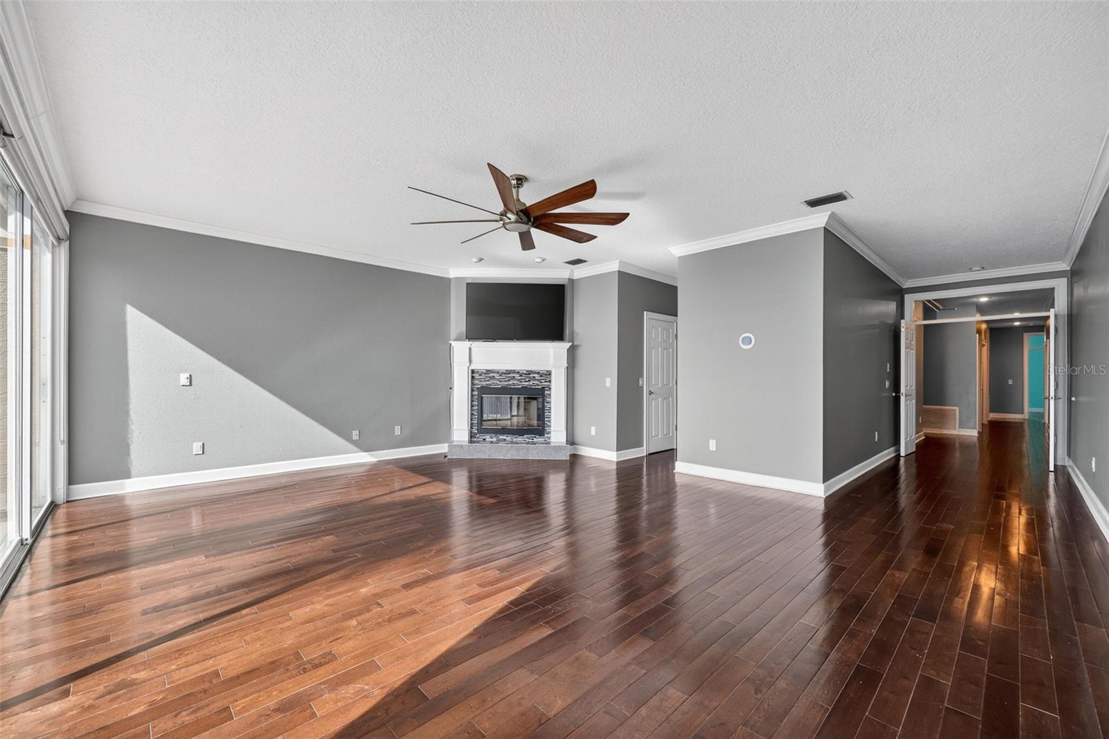 348 LARBOARD WAY