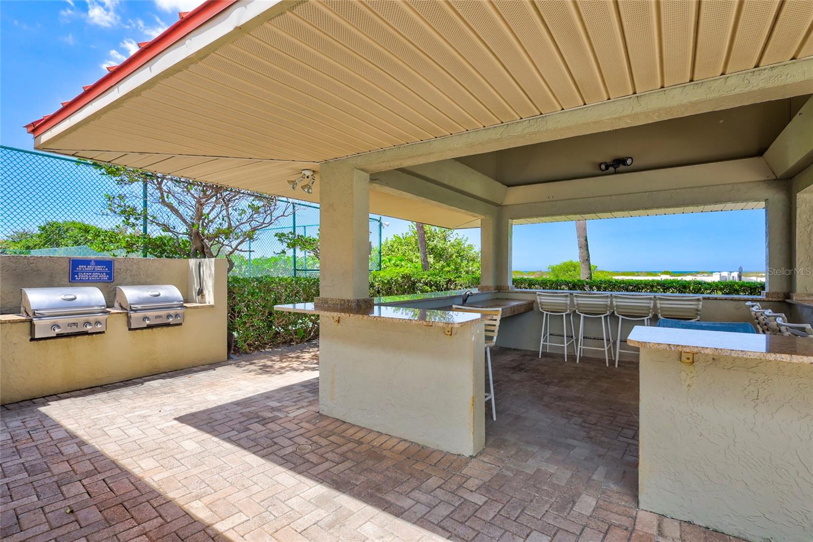 1290 GULF BLVD #1604