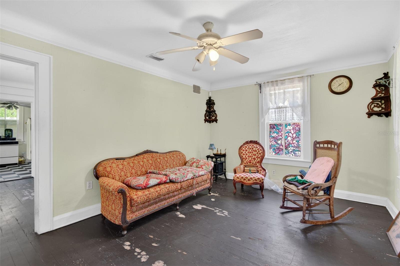 608 BELLEVIEW BLVD