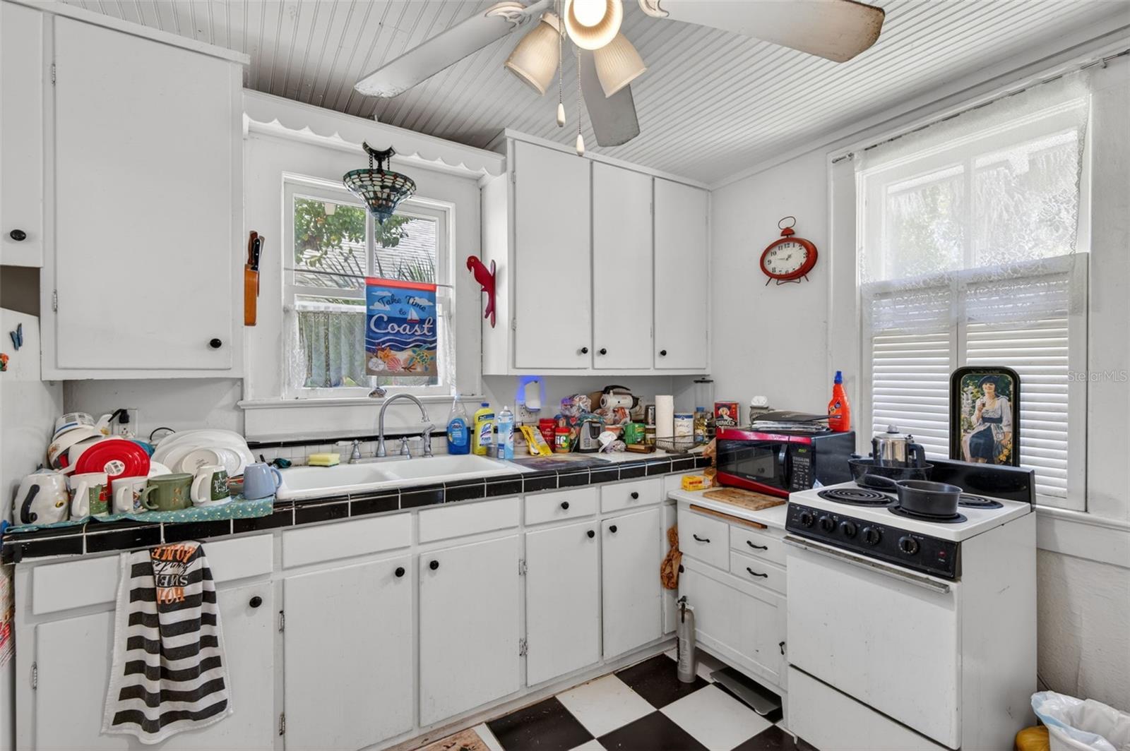 608 BELLEVIEW BLVD