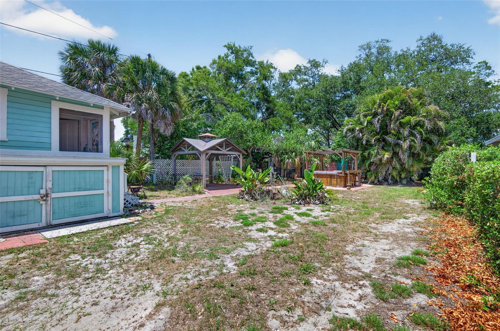 608 BELLEVIEW BLVD